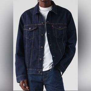 LEVI’S TRUCKER JACKET